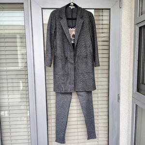Trifecta 3pc Stretch & Cashmere Business Suit Size XS - SM